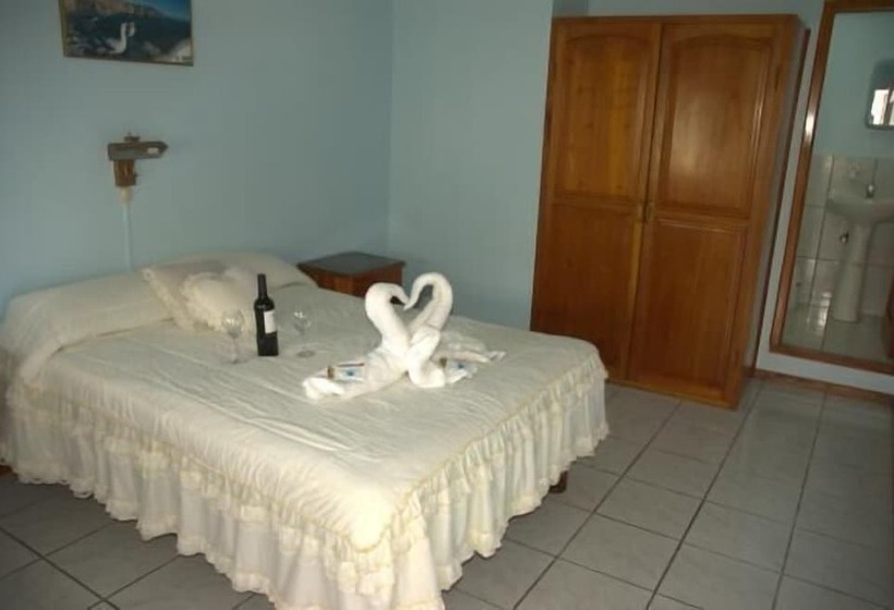 בית מלון כפרי Salinas