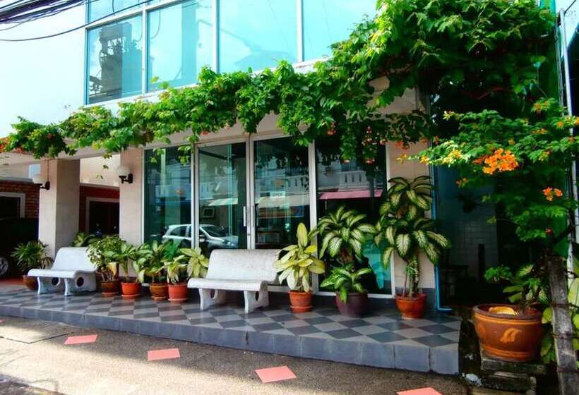 هتل Seabreeze Mansion