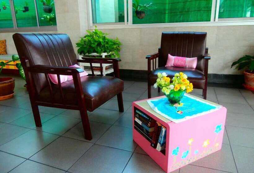 هتل Seabreeze Mansion