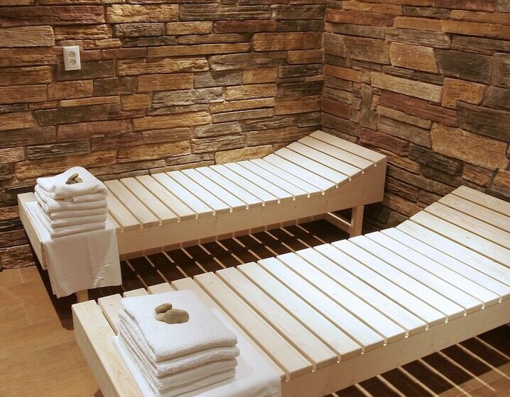 ホテル Vila Grand