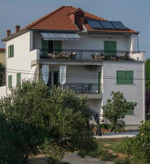 هتل Villa Gambera