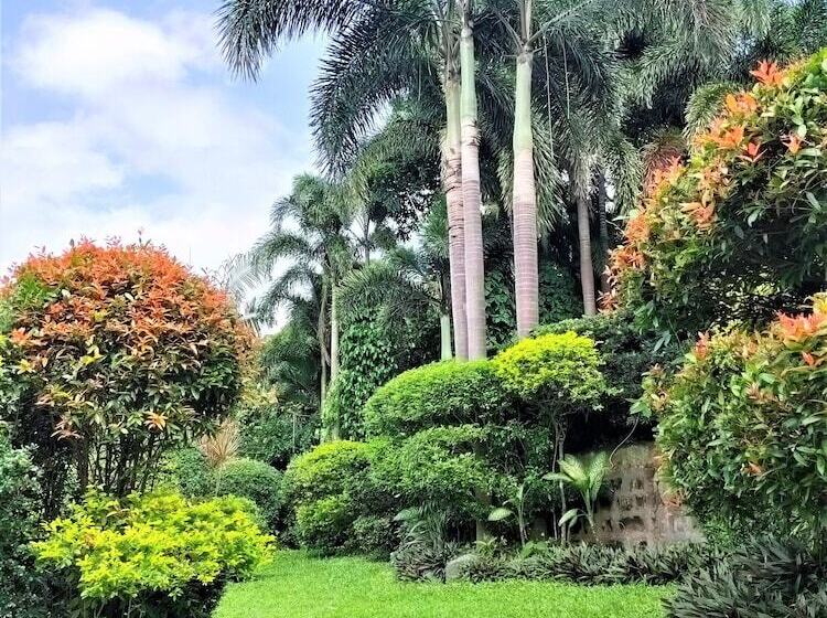 Villas By Eco Hotel Batangas