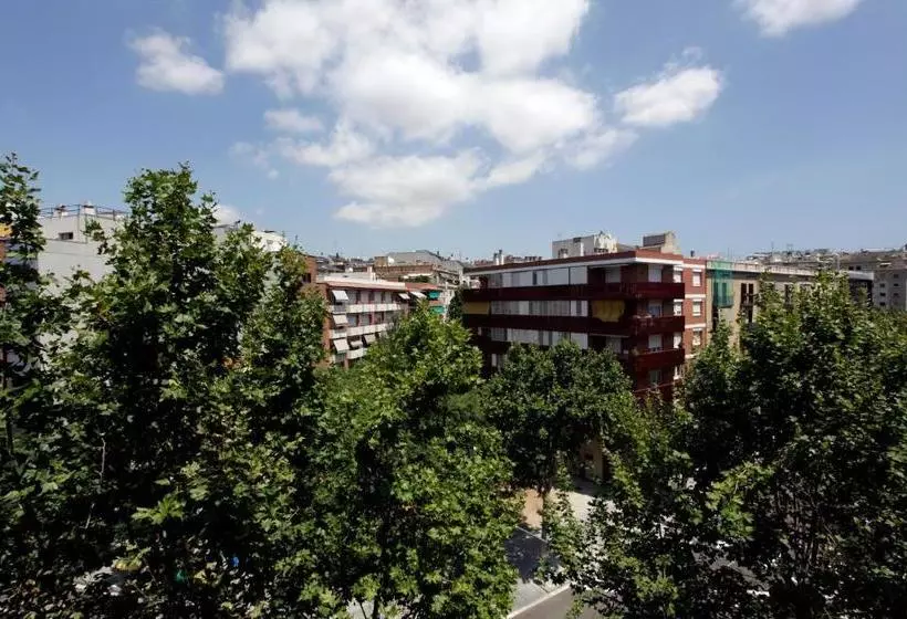 Fisa Rentals Les Corts Apartments