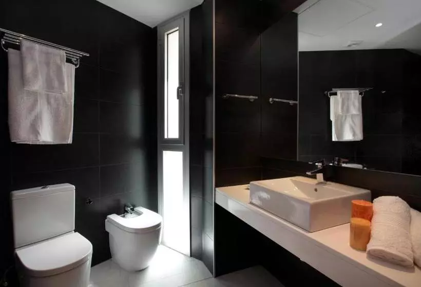 Fisa Rentals Les Corts Apartments
