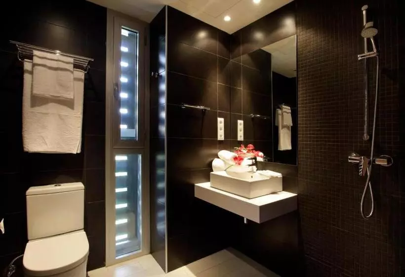 Fisa Rentals Les Corts Apartments