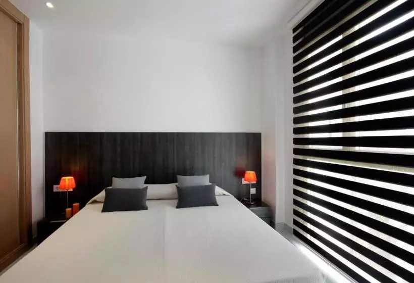 Fisa Rentals Les Corts Apartments
