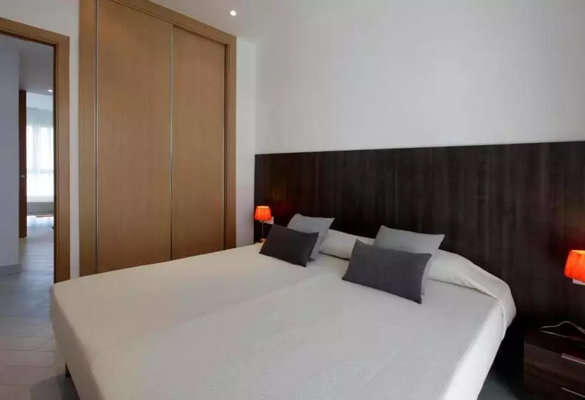 Fisa Rentals Les Corts Apartments