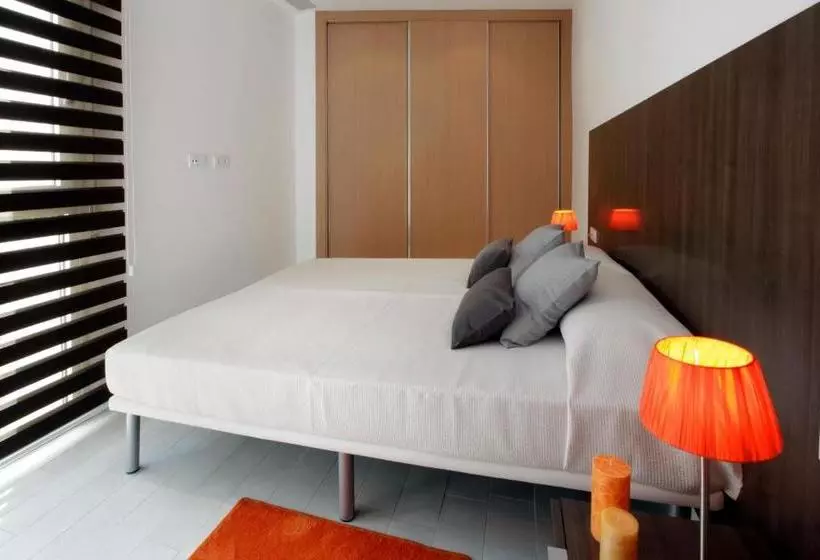 Fisa Rentals Les Corts Apartments