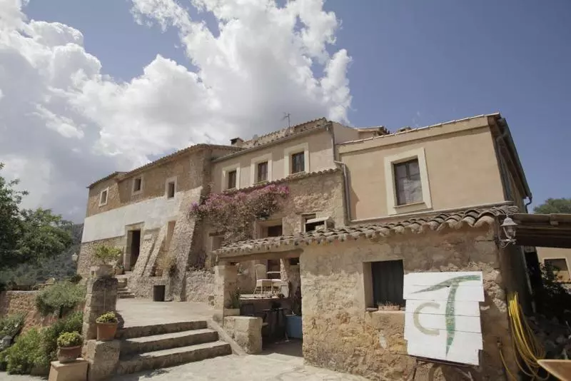 Hotelli Agroturismo Can Torna