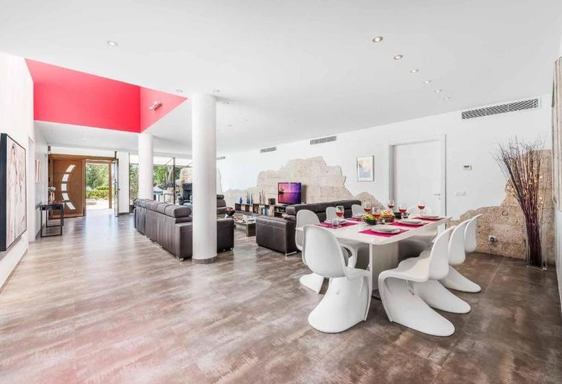 בית מלון כפרי Alcanada Golf Luxe