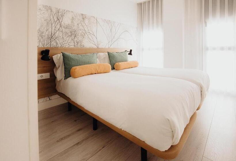 هتل Aspasios Atocha Apartments