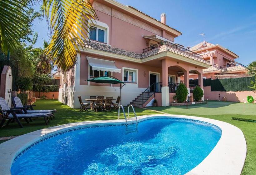 בית מלון כפרי Benalmádena Coast Villa