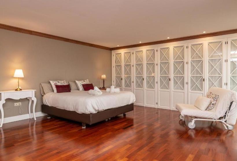 בית מלון כפרי Benalmádena Coast Villa