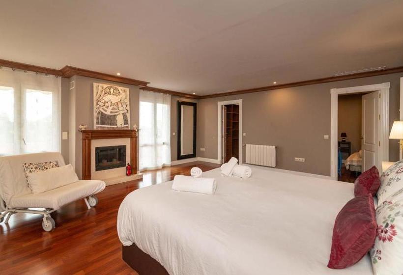 בית מלון כפרי Benalmádena Coast Villa