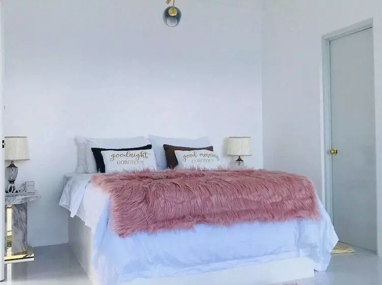 هتل Bintana Sa Paraiso