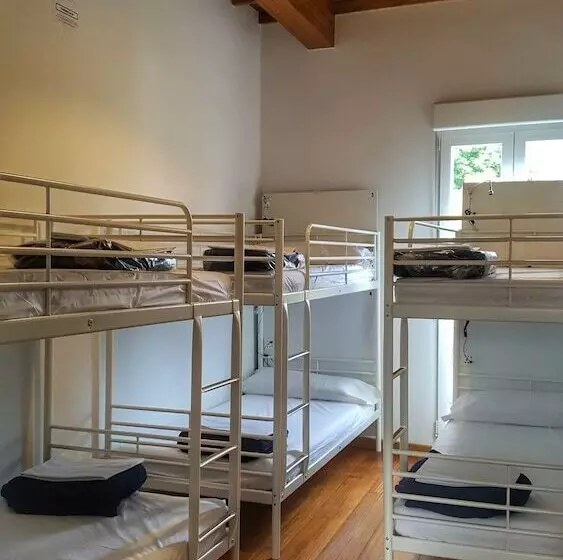 Hotelli Albergue Cruces De Iria   Hostel