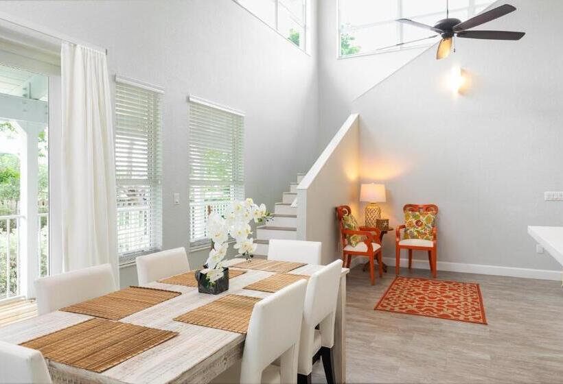 호텔 Dolphin Point Villas