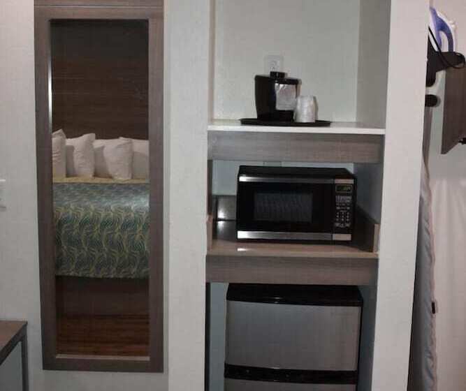 فندق Grand Villa Inn & Suites   Humble