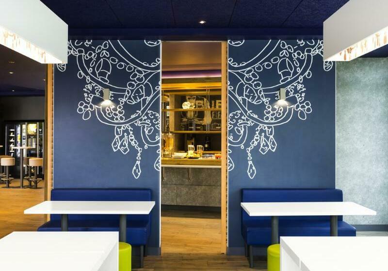 Отель Ibis Budget Zaragoza