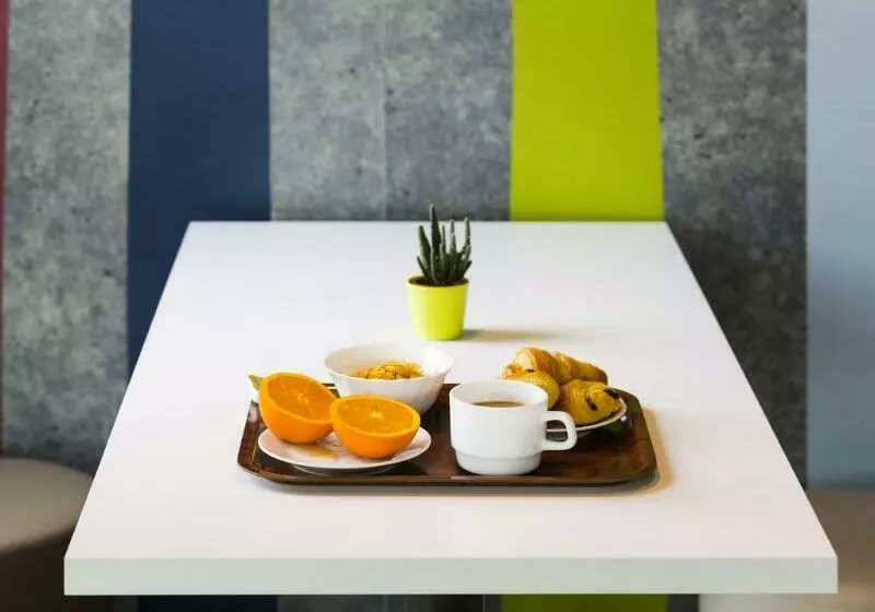 هتل Ibis Budget Zaragoza