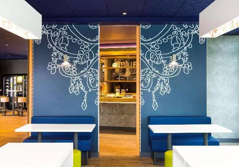 هتل Ibis Budget Zaragoza