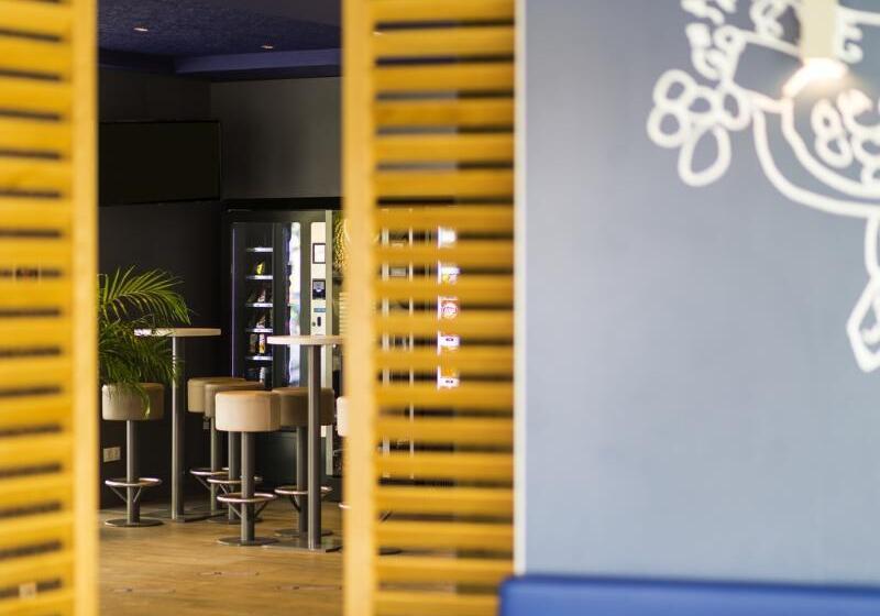 Отель Ibis Budget Zaragoza