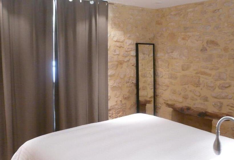 هتل Le Porche De Sarlat