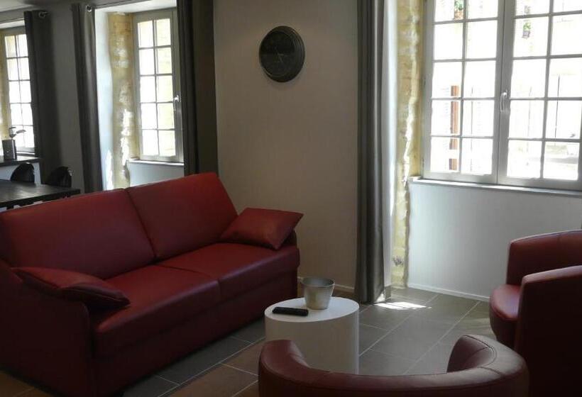 هتل Le Porche De Sarlat