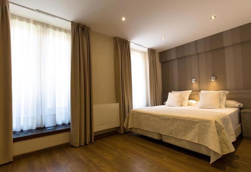 בית מלון כפרי Llanes Apartamentos Turisticos