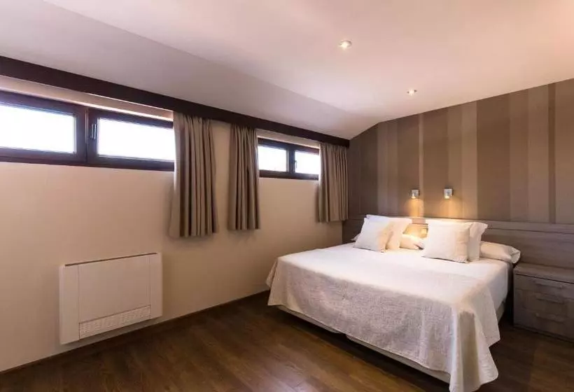 هتل Llanes Apartamentos Turisticos