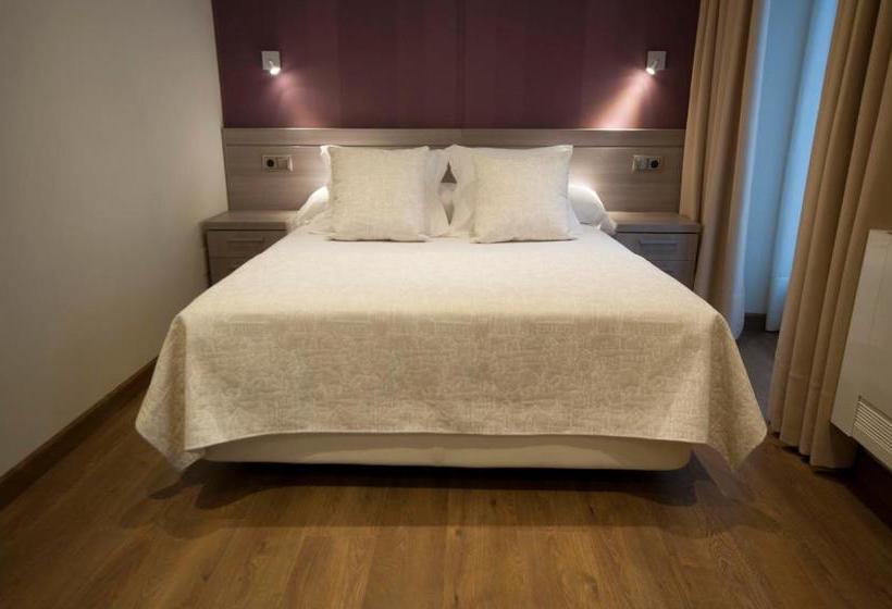 בית מלון כפרי Llanes Apartamentos Turisticos