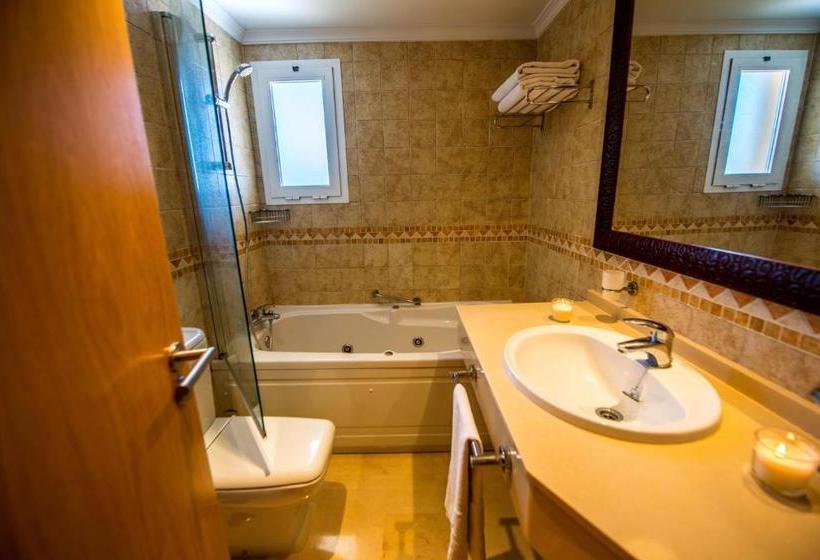 فندق Malibu Apartments