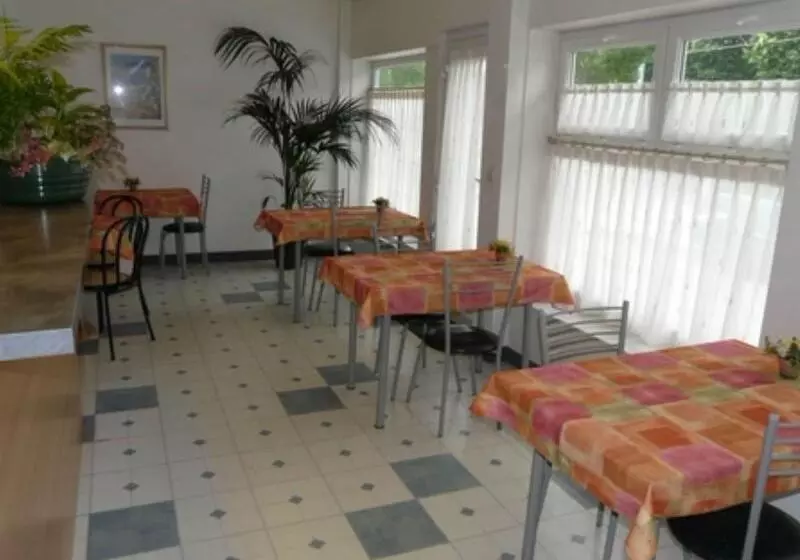 Hotelli Hôtel Mary’s   Caen Centre Gare Sncf