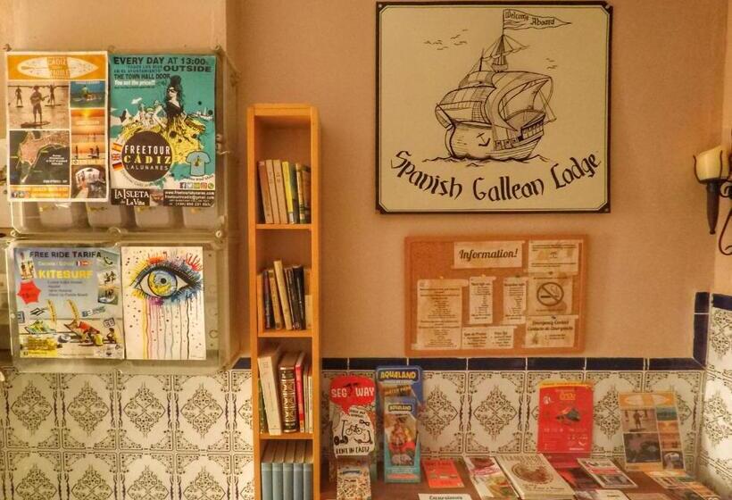 هتل Spanish Galleon Lodge