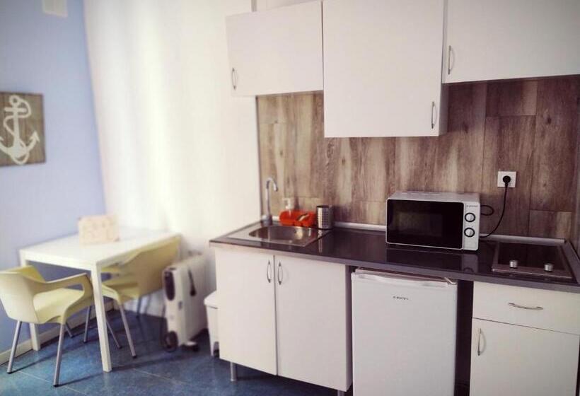 هتل Spanish Galleon Lodge