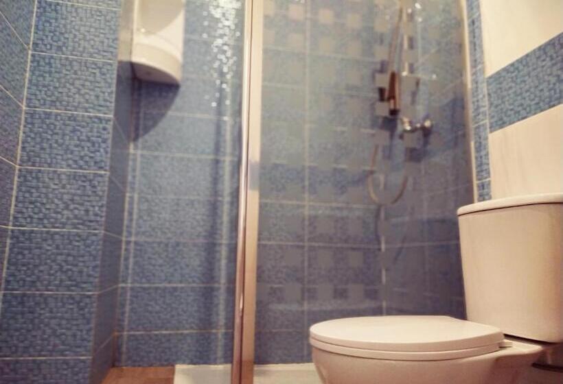 هتل Spanish Galleon Lodge