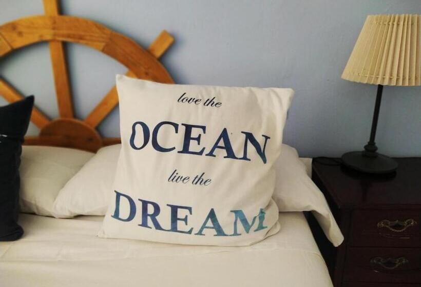 هتل Spanish Galleon Lodge