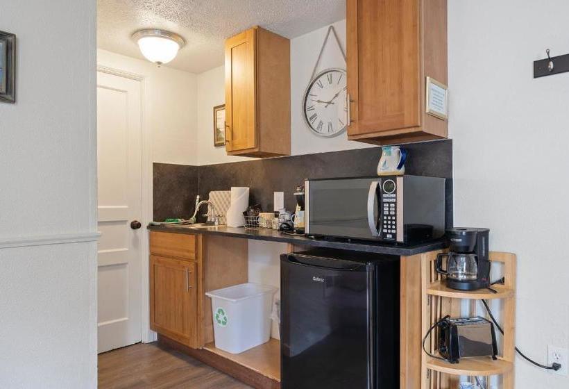 Отель Netarts Surf Inn