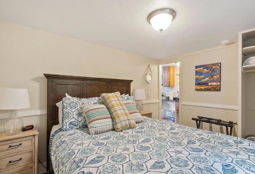 Отель Netarts Surf Inn