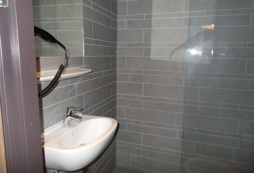 Urban City Centre Hostel