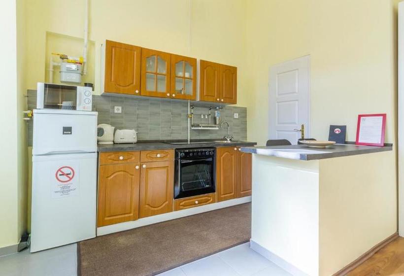 Fotos del hotel Curry Apartments:  14