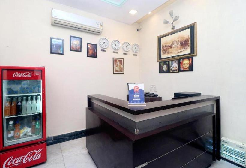 Gurjeet Hotel By Naavagat