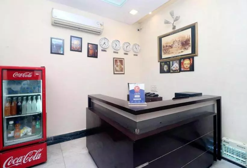 Gurjeet Hotel By Naavagat