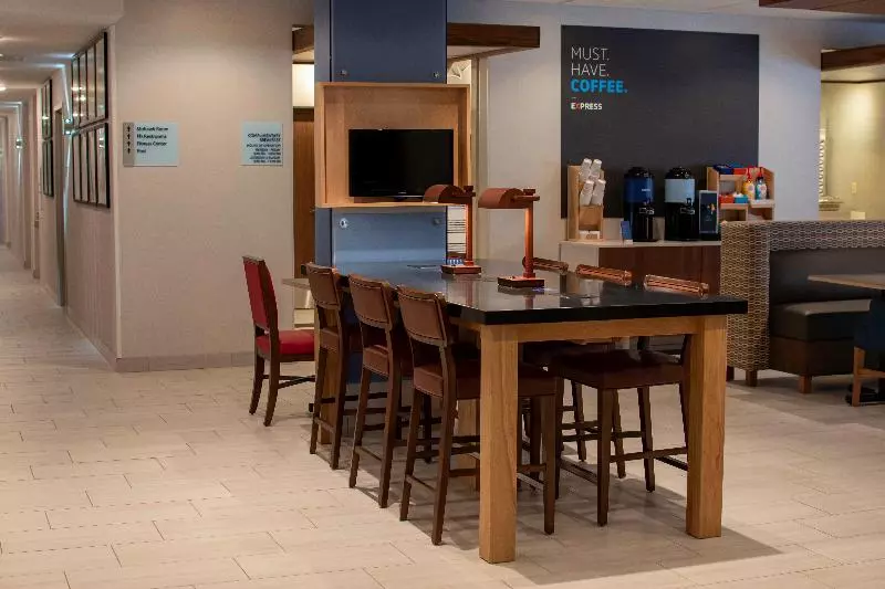 Hotelli Holiday Inn Express & Suites Tonawanda   Buffalo Area, An Ihg