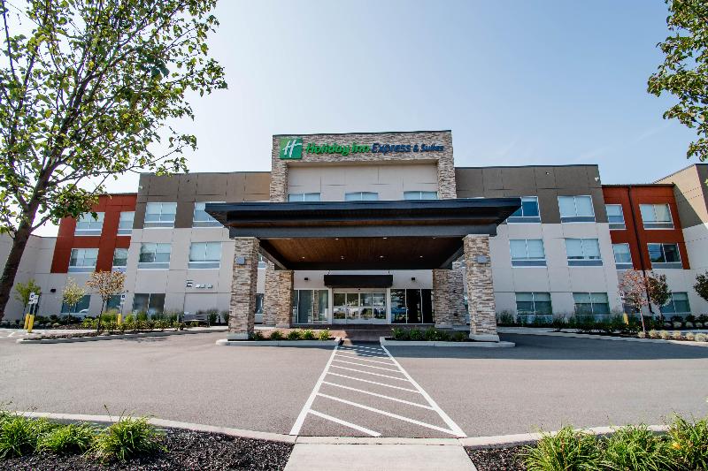 فندق Holiday Inn Express & Suites Tonawanda   Buffalo Area, An Ihg