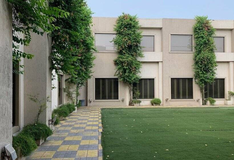 ホテル Mohan Vilaas