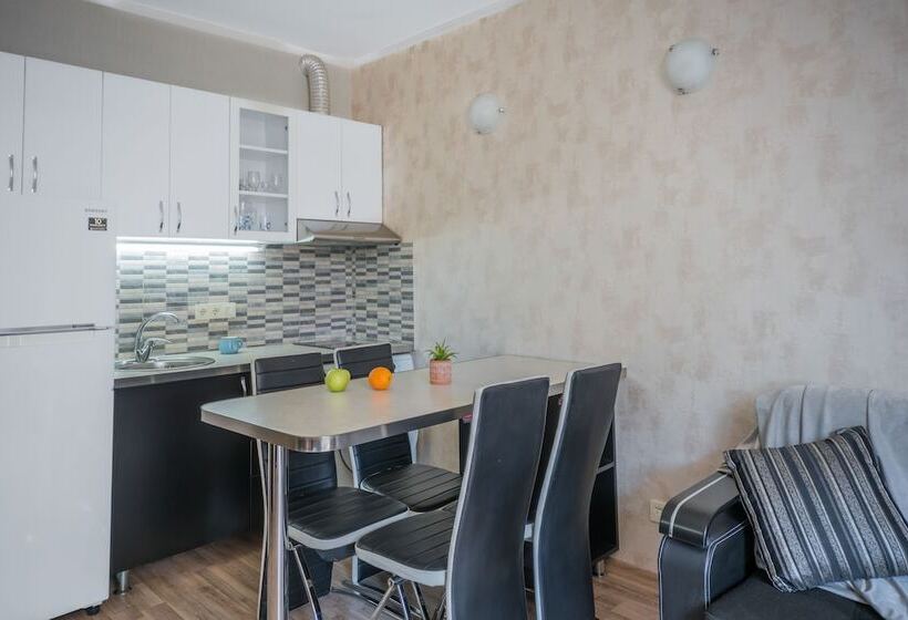 Orbi Sea Towers Hotel Official