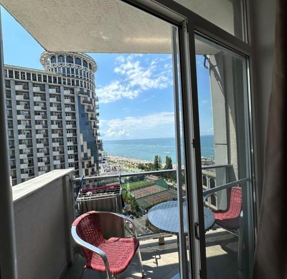 Orbi Sea Towers Hotel Official