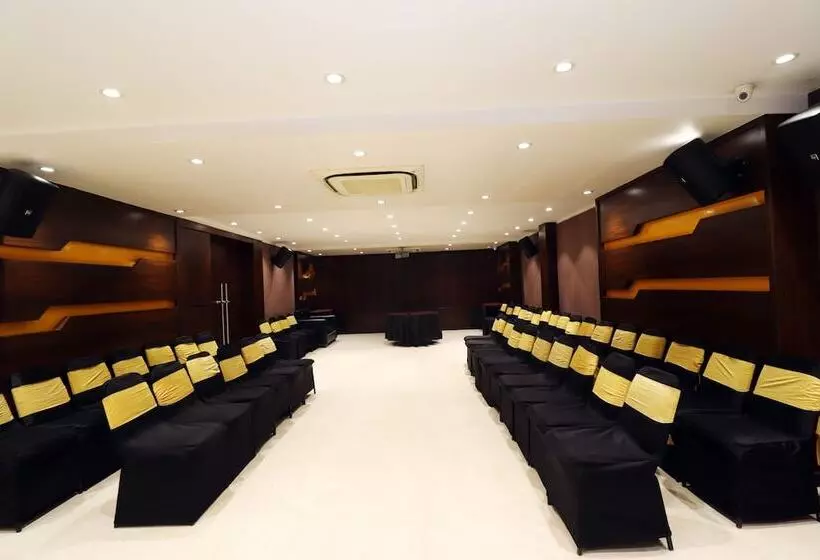 Hotelli Rajhans Regent