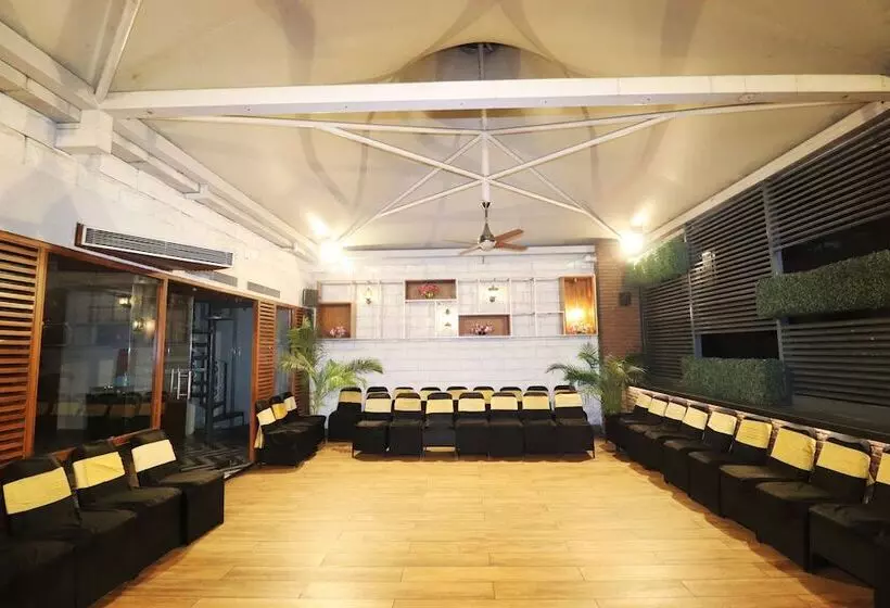 Hotelli Rajhans Regent